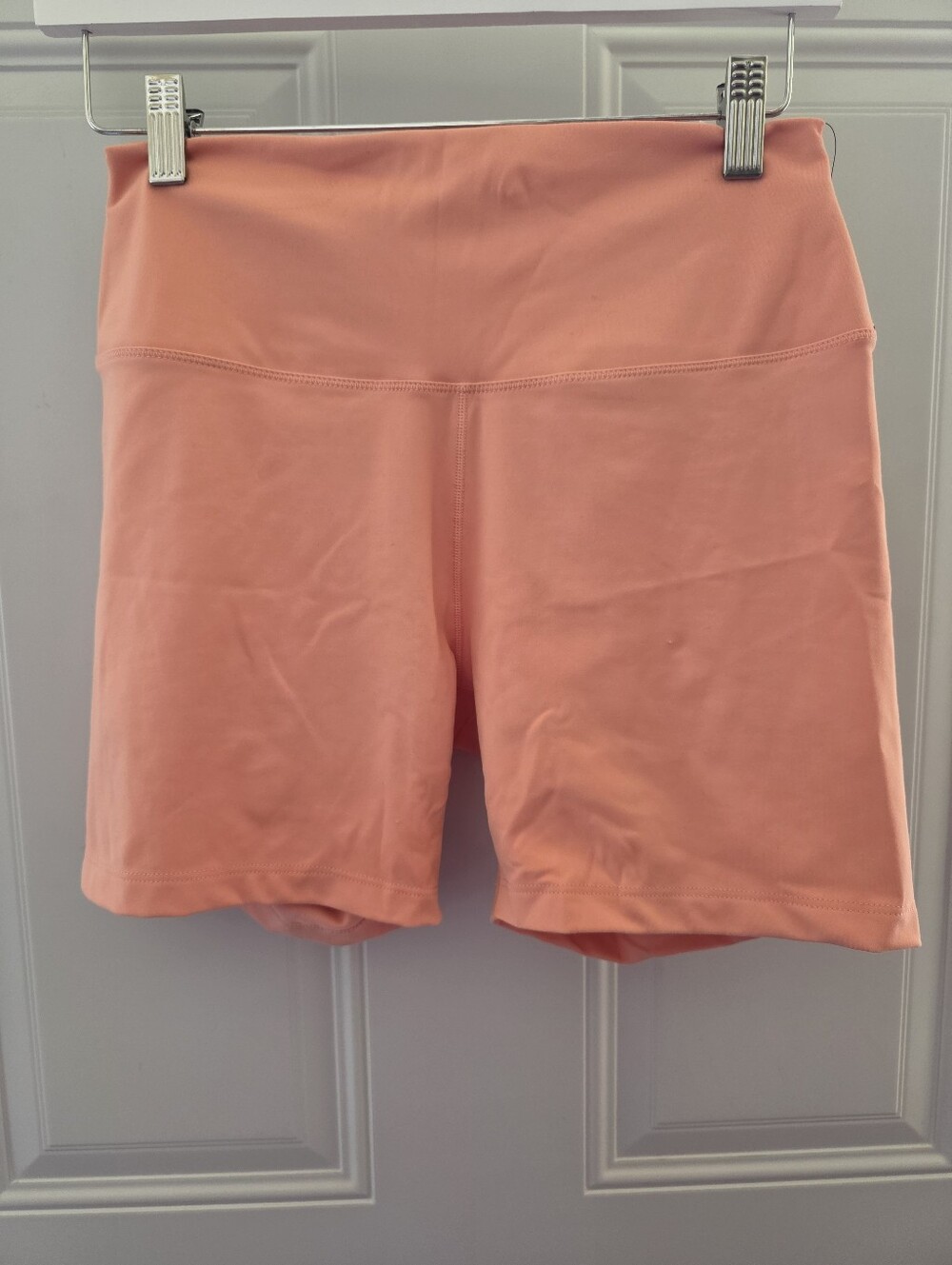 Nike Peach High-Waist Bike Shorts Size Large -New With Tags